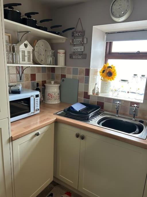 Syn Y Nant Apartment Llangorse Екстериор снимка